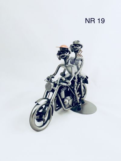 Nr 19 Figurka para na motorze 